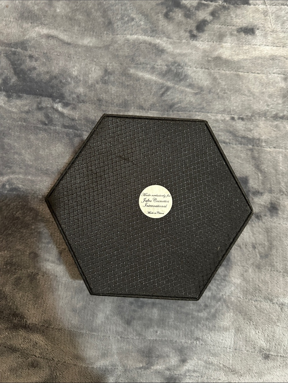 Classic Black Jewelry Box — Women’s Travel Accessory - Picture 4 of 4